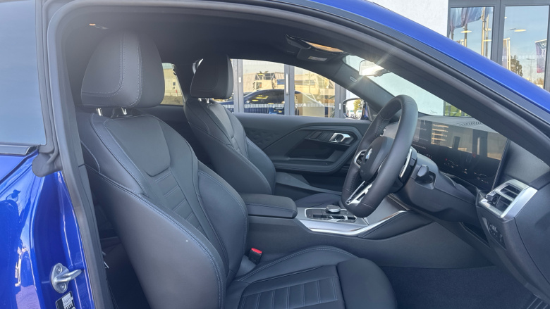 BMW 2 Series 220i M Sport 2dr Step Auto [Pro Pack] Petrol Coupe